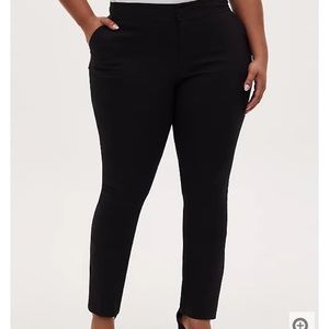 Torrid black skinny dress pants